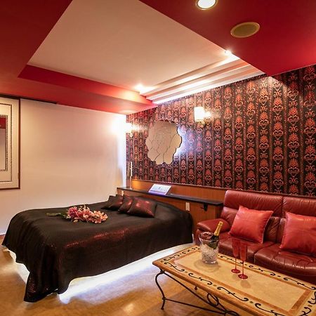 Hotel Park Inn (Adults Only) Higashimatsuyama Buitenkant foto