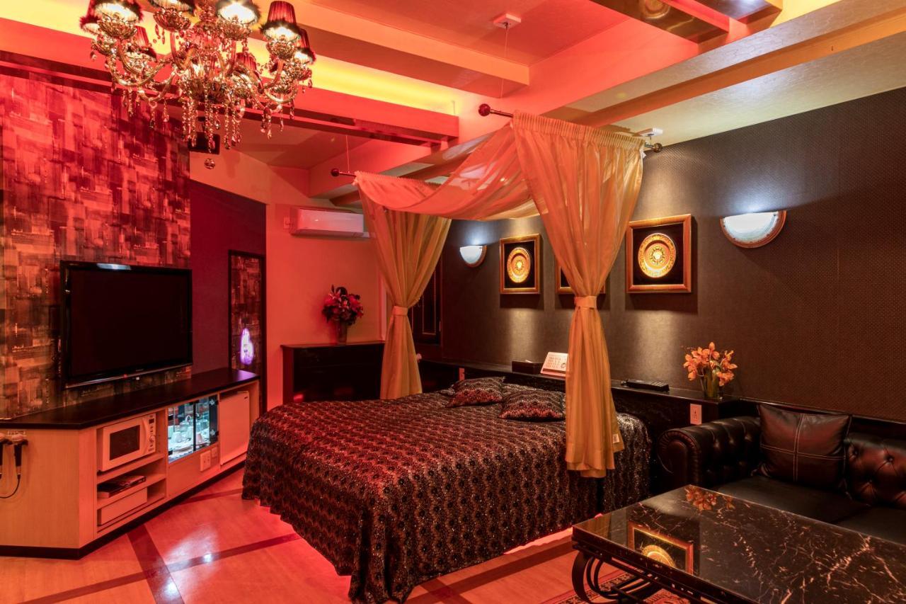 Hotel Park Inn (Adults Only) Higashimatsuyama Buitenkant foto
