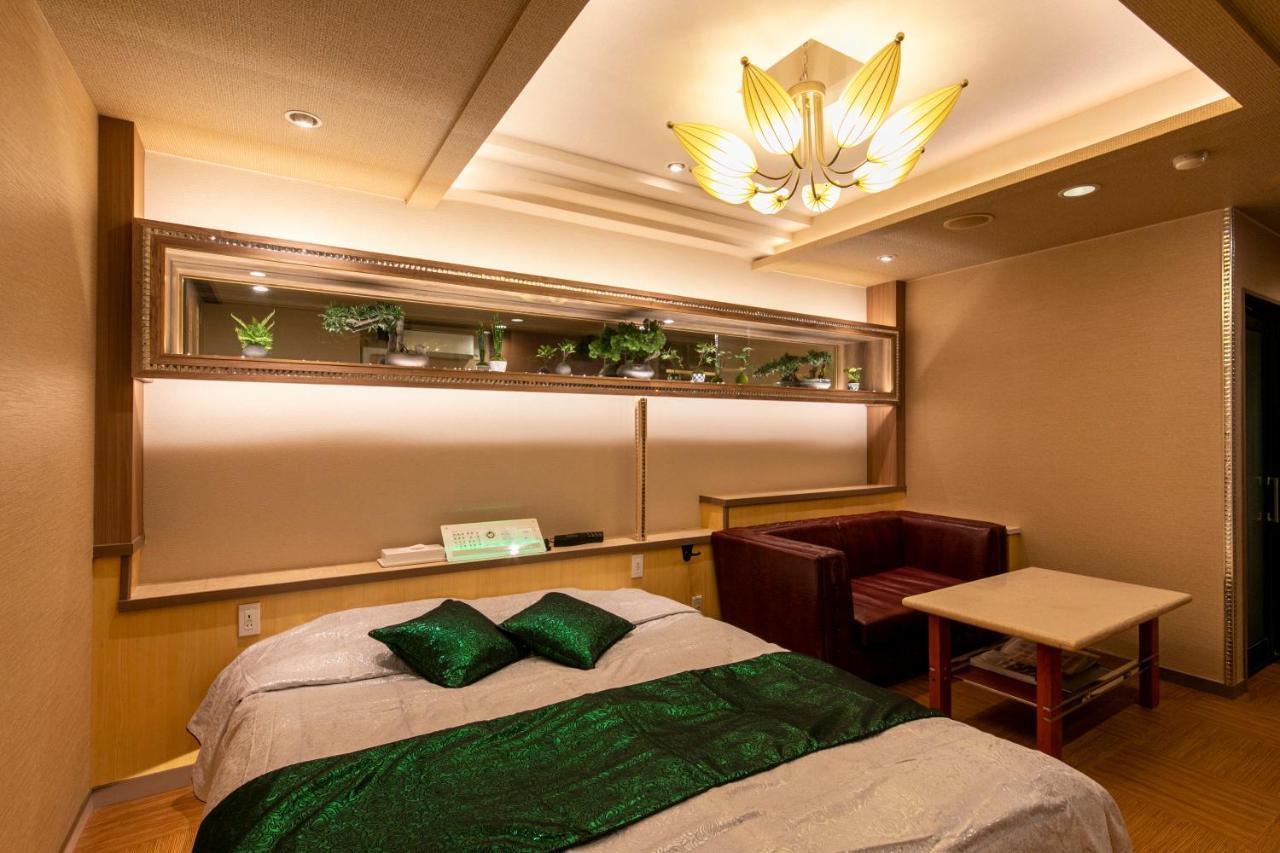 Hotel Park Inn (Adults Only) Higashimatsuyama Buitenkant foto
