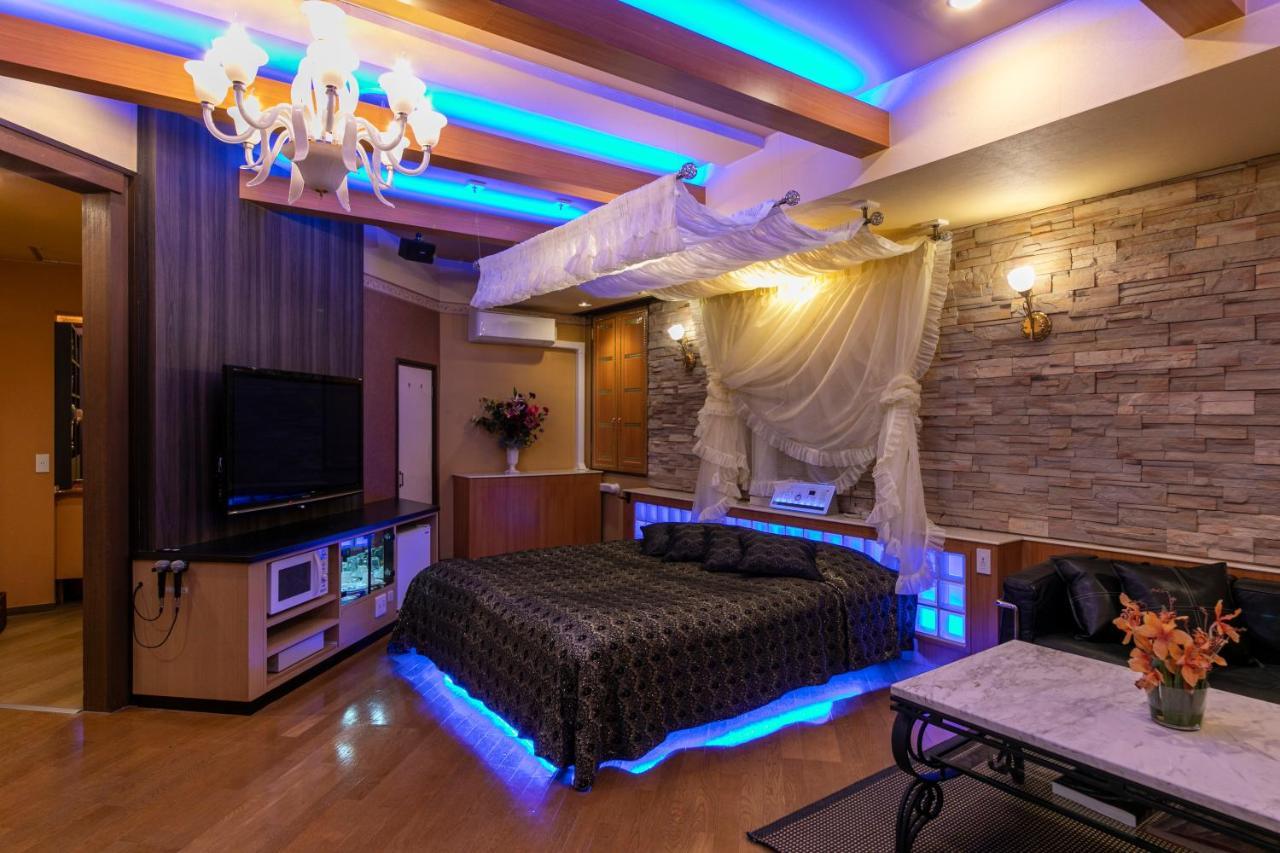 Hotel Park Inn (Adults Only) Higashimatsuyama Buitenkant foto