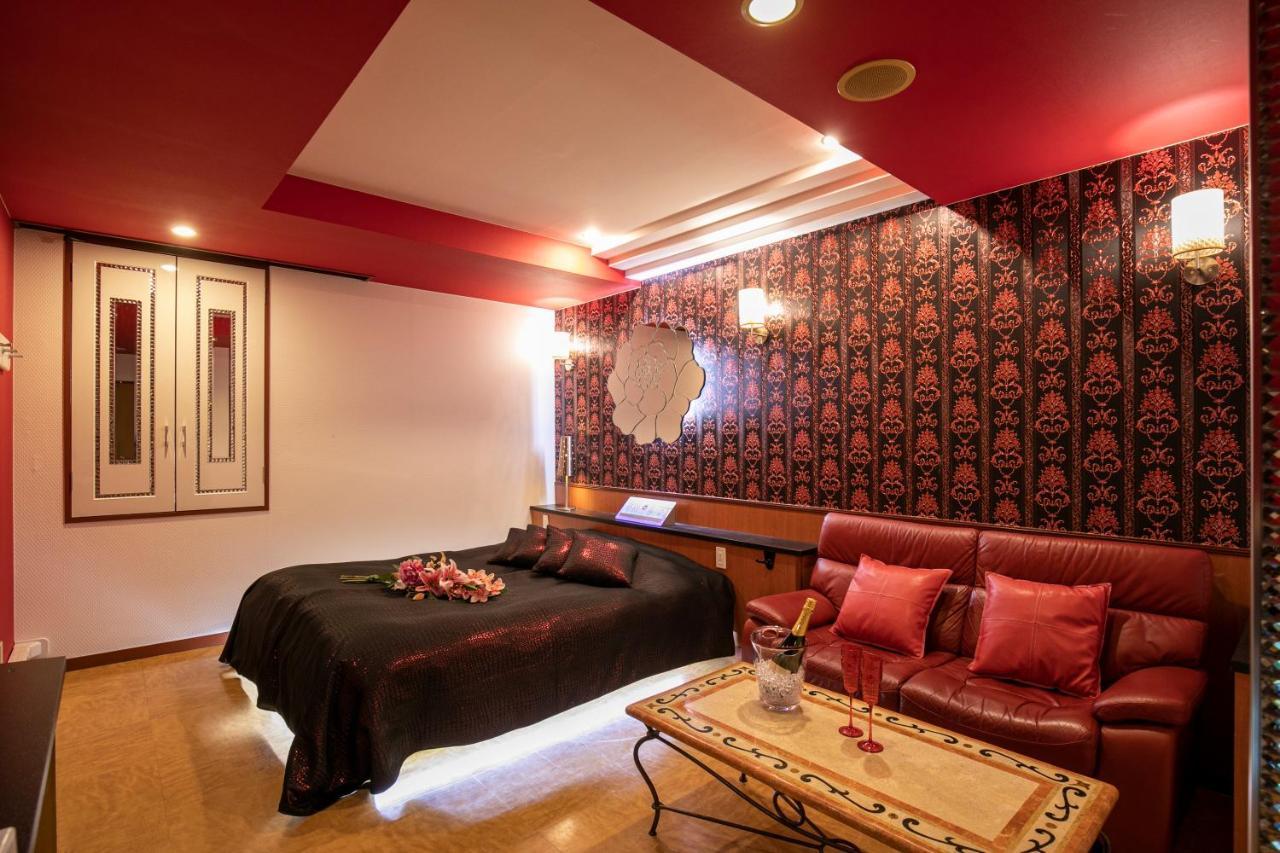 Hotel Park Inn (Adults Only) Higashimatsuyama Buitenkant foto