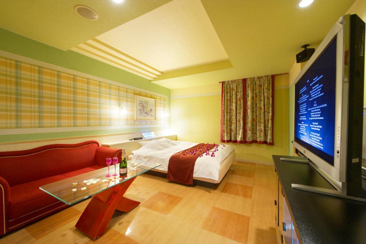 Hotel Park Inn (Adults Only) Higashimatsuyama Buitenkant foto